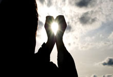 NG28官网:世体:勒诺尔芒脚踝不适,能否出战与荷兰的次回合成疑.